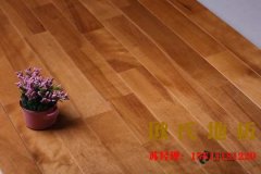 體育木地板是如何刷漆的？