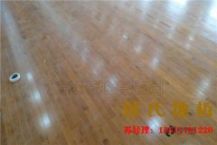 如何判斷體育館木地板是否需要翻新？翻新的步驟又是怎樣的呢